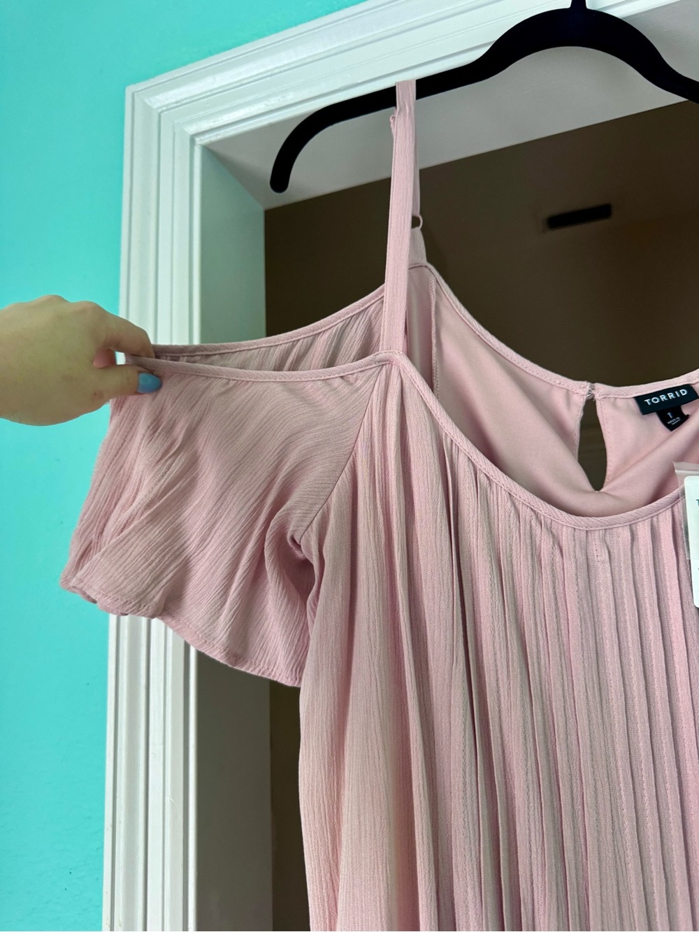 NWT Torrid Blush Pink Cold-Shoulder Dress Size 1 (14/16) - Picture 3 of 5